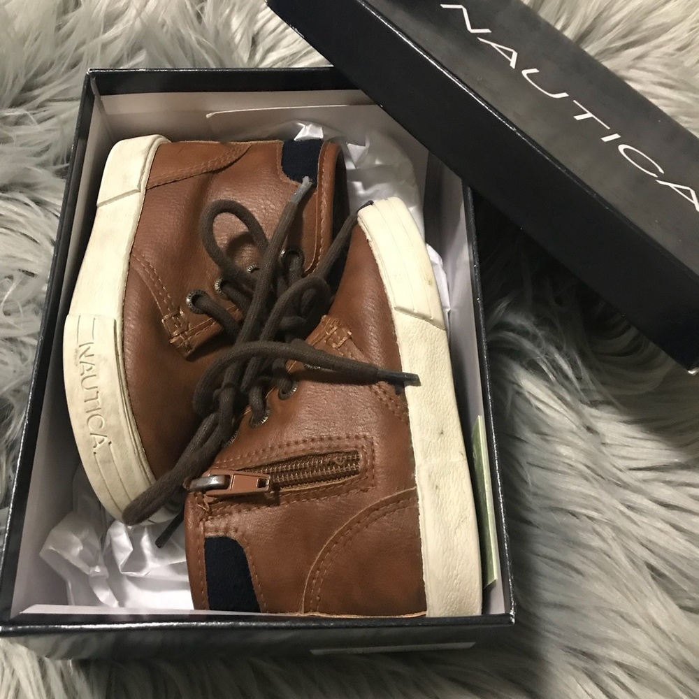 Nautica Sneakers